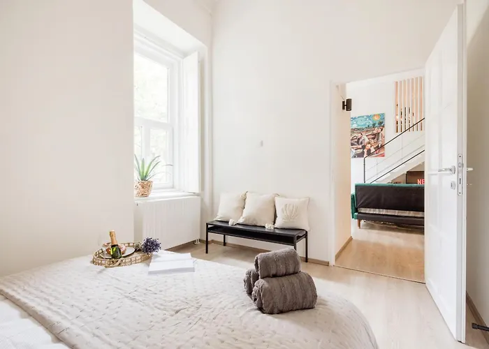 Appartement à 3 Chambres à Coucher