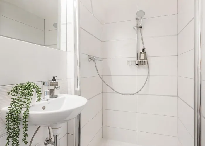 Appartement à 3 Chambres à Coucher